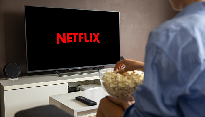 Covisionado: ¿Mirar televisión y el celular a la vez podría ser un peligro?