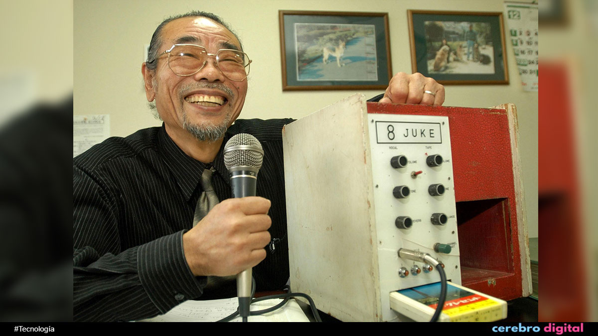 ¿Sabías que el inventor del karaoke no recibió ni un centavo por su invención?
