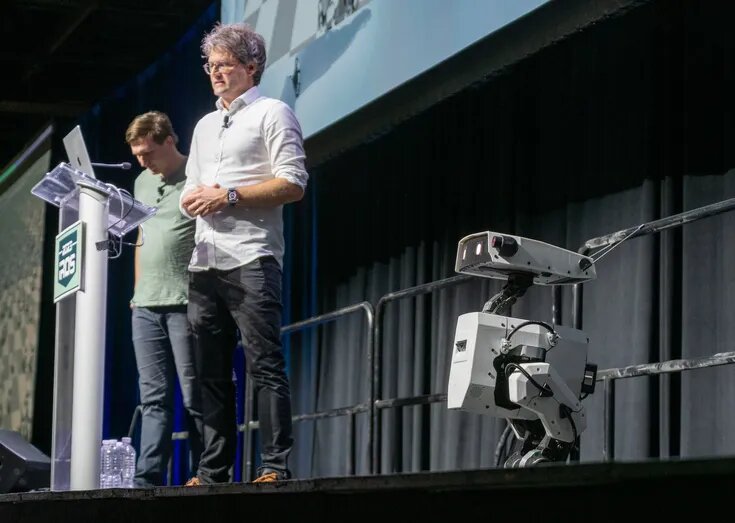 Disney logró introducir emociones en un pequeño robot