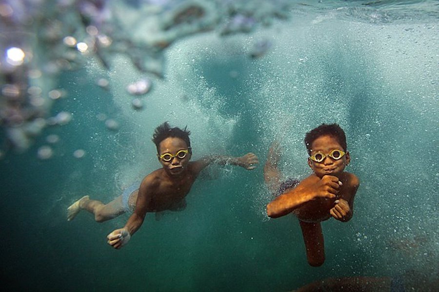 Los Bajau: humanos genéticamente adaptados para vivir en el mar