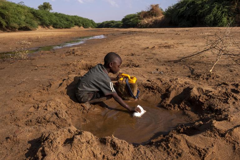 MrBeast cambia la vida de miles de personas al construir más de 100 pozos en áfrica