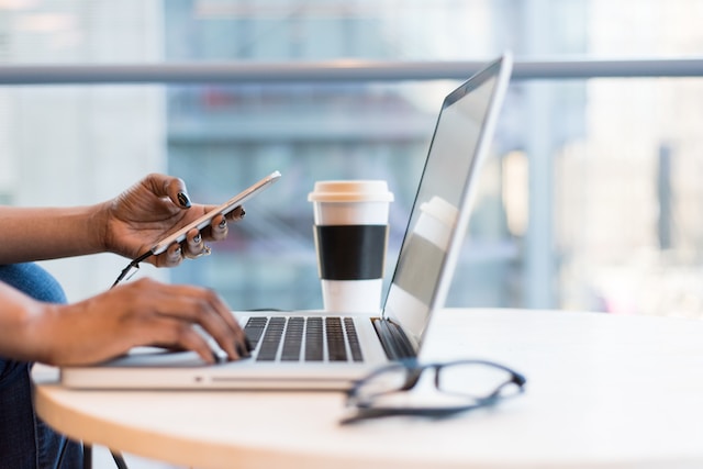6 Jobs That Will Emerge Thanks to AI and the Skills We Will Need