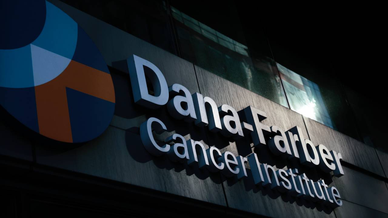 Investigadores principales del cáncer de Harvard acusados de fraude científico y hay 37 estudios afectados