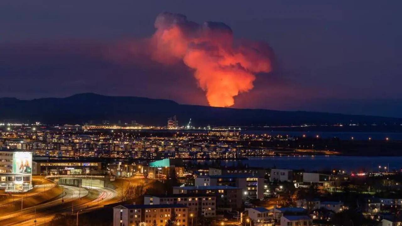 Islandia es golpeada por nueva erupción volcánica, la segunda en menos de un mes