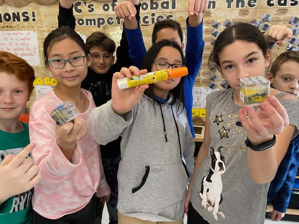 La NASA no lo sabía: niños de primaria descubren que los EpiPens se vuelven venenosos en el espacio
