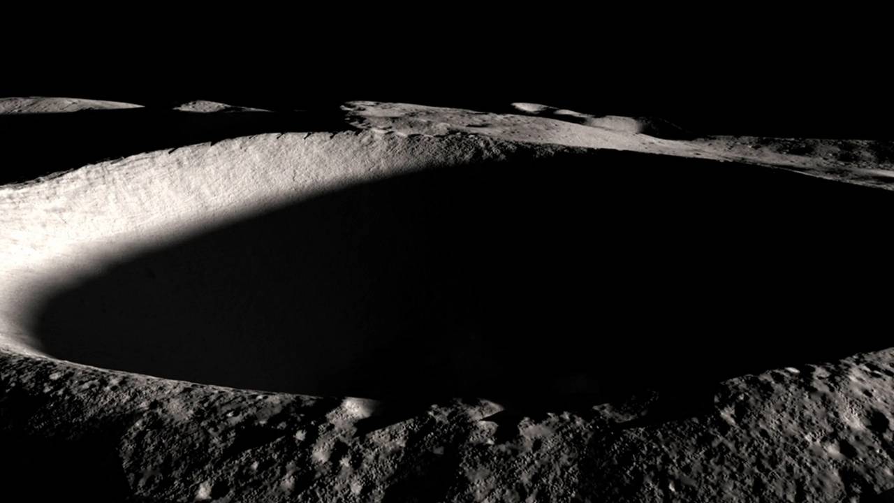 Encuentran estructuras ocultas bajo la cara oculta de la Luna